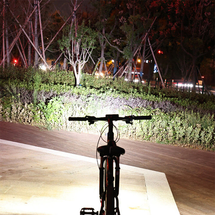 Skanto | Ultrahelle wiederaufladbare LED-Fahrradlampe – 900 Lumen Fahrradscheinwerfer für Nachtfahrten