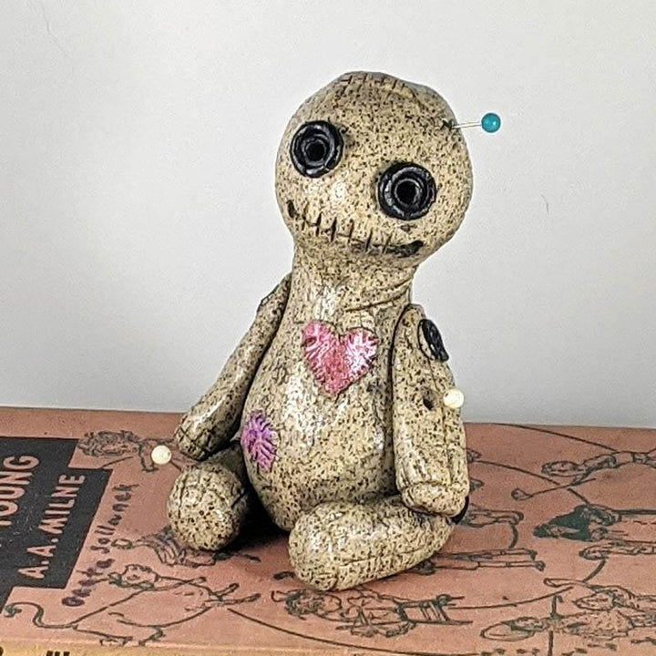 Skanto Skanto | Voodoo-Puppe Kegel-Räuchergefäß, Räucherstäbchenhalter