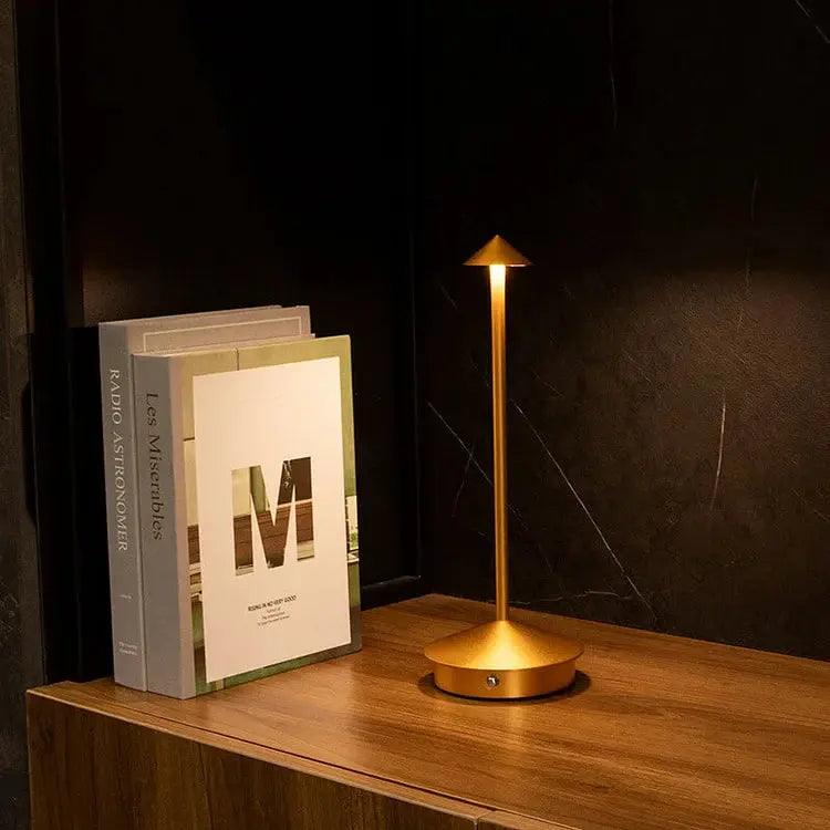 Skanto | BeamLuxe - Elegante kabellose Tischlampe