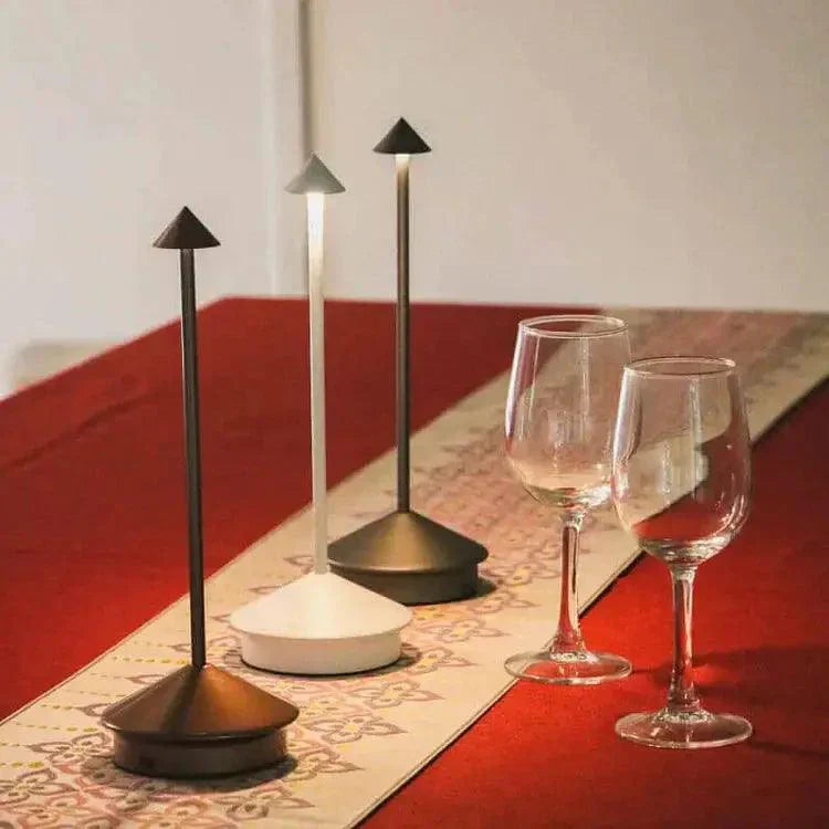 Skanto | BeamLuxe - Elegante kabellose Tischlampe