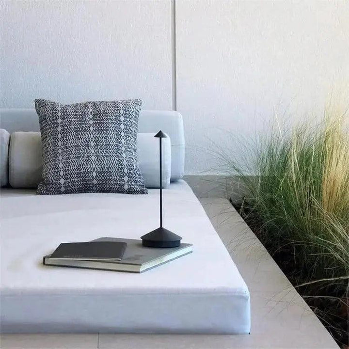 Skanto | BeamLuxe - Elegante kabellose Tischlampe