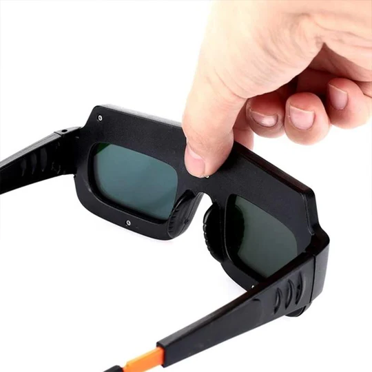 Skanto | Automatisch verdunkelnde Schweißbrille