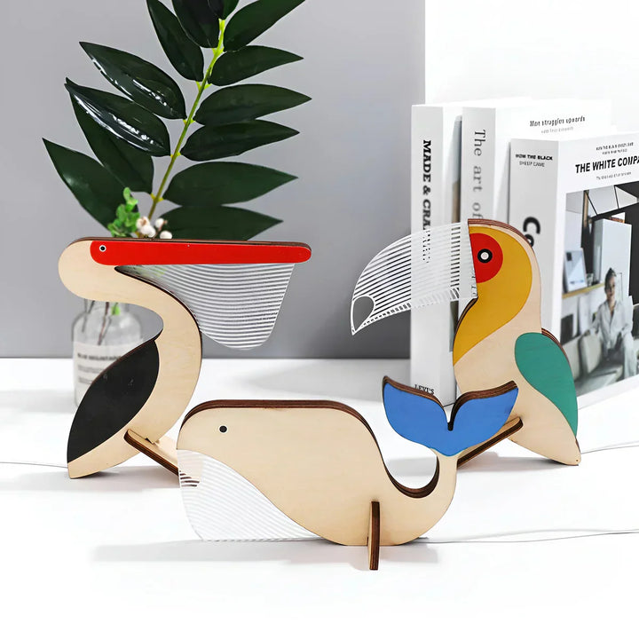 Skanto | Tierfiguren-Tischlampe aus Holz