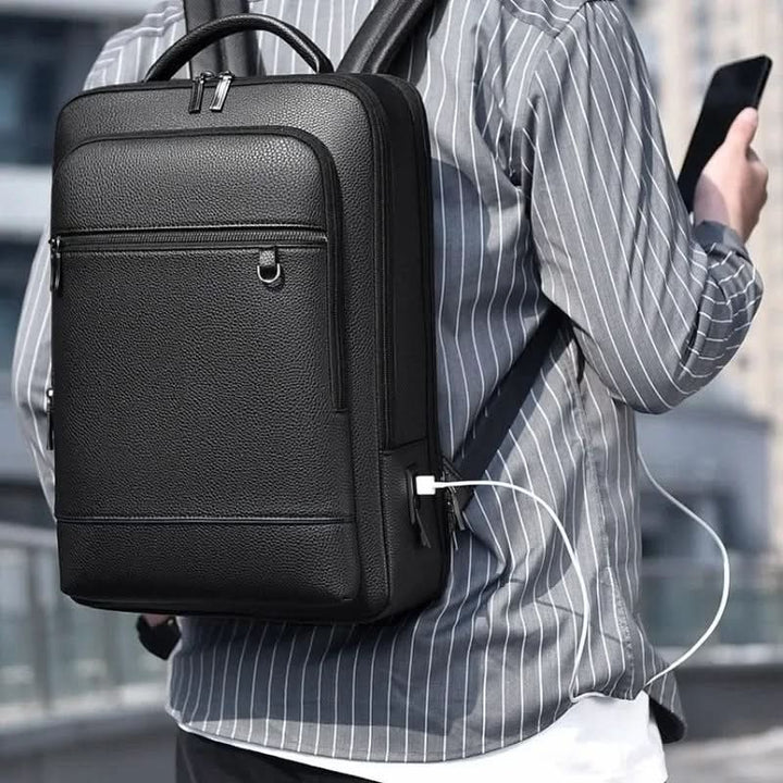Skanto | MobilLux Lederrucksack – Für Arbeit, Reisen & moderne Mobilität