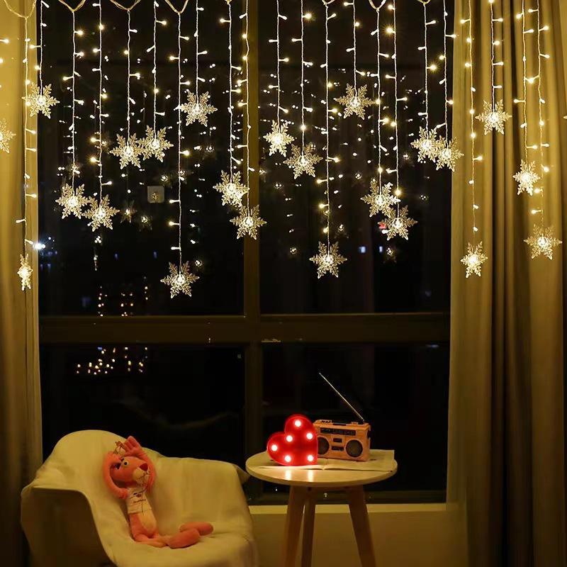 Skanto | LED-Lichtervorhang mit Schneeflocken | Innen- & Außenbereich