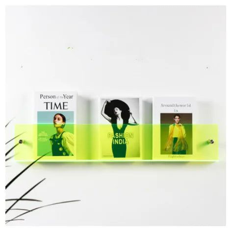 Skanto | ClearLine – Stilvolles Acryl-Wandregal für Zeitschriften