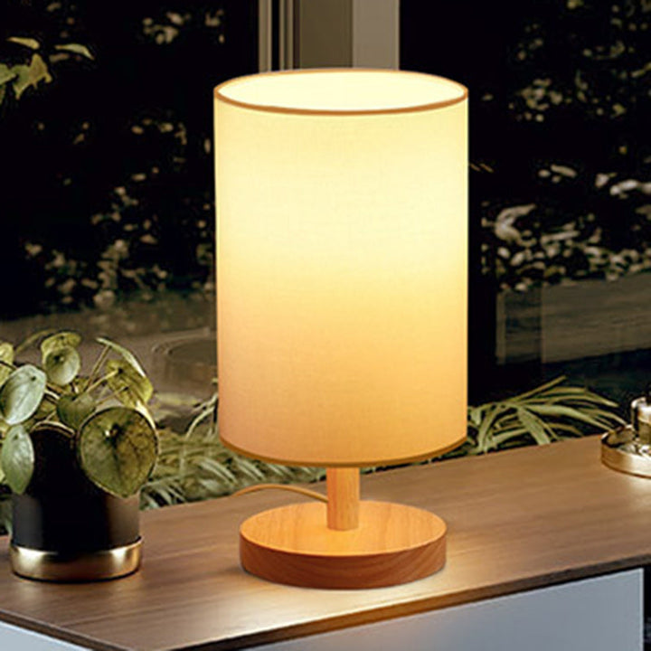 Skanto | Traditionelle japanische Zylinder-Holz-Stoff-1-Licht-Tischlampe für das Wohnzimmer