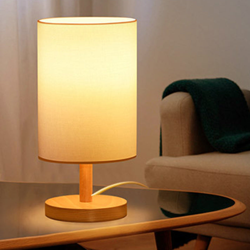 Skanto | Traditionelle japanische Zylinder-Holz-Stoff-1-Licht-Tischlampe für das Wohnzimmer