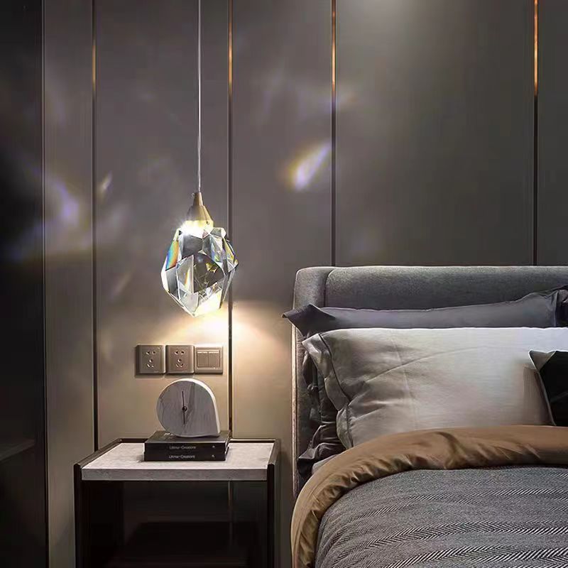 Skanto | Luxus Diamant Würfel Kristall Eisen LED Pendelleuchte für Schlafzimmer