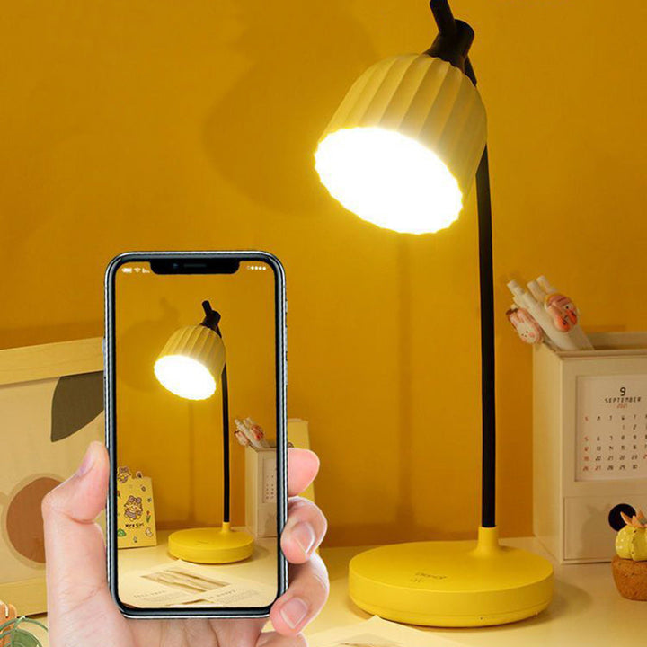 Skanto | Moderne minimalistische runde gefaltete ABS LED Tischlampe für Wohnzimmer