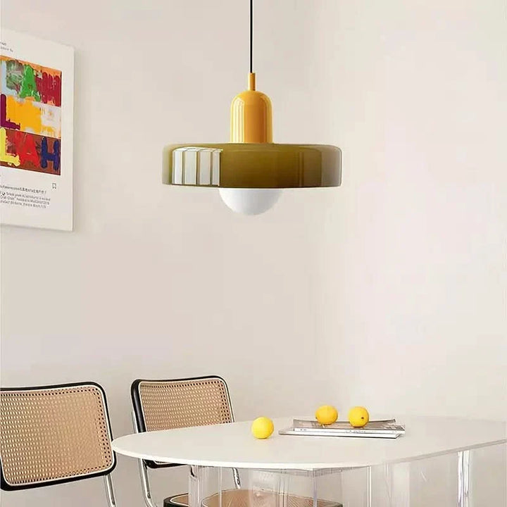 Skanto | Bauhaus Pendelleuchte aus farbigem Glas mit verstellbarer Aufhängung