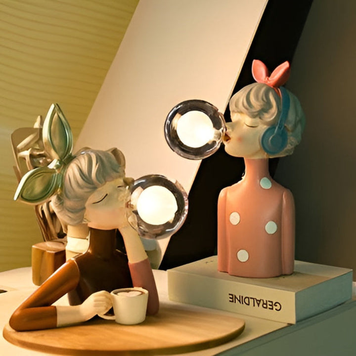 Skanto | BubbleFairies Tischlampe – Bezauberndes Quartett Cartoon-Mädchenfigur-Licht