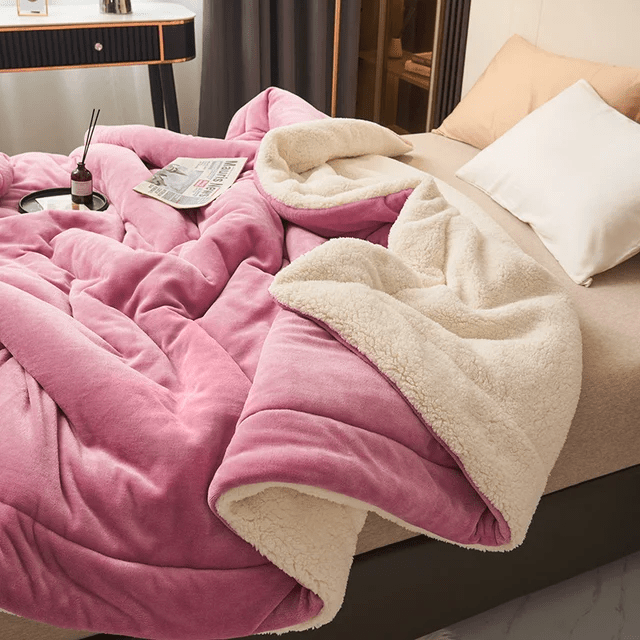 Skanto | Luxuriöse Fleecedecke für ultimativen Komfort