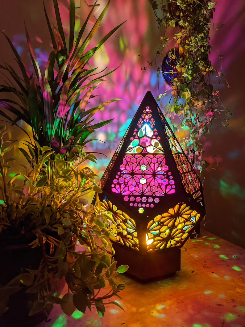 Skanto | LED-Tischlampe im Glasblock-Stil - LumiAura