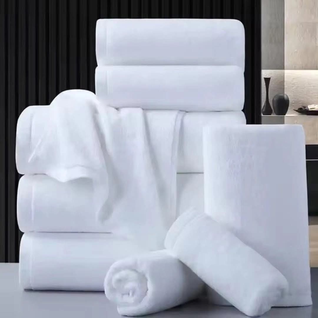 Skanto | Weiße Hoteltücher