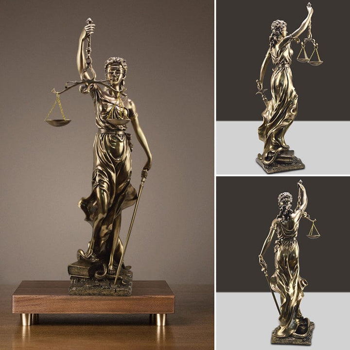 Dekorative Statue der Göttin der Gerechtigkeit