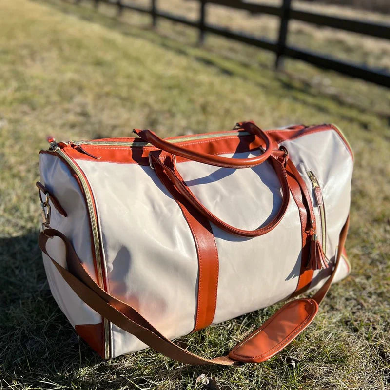 Skanto | GARMENTGO Kleidersack – Faltbarer Anzugträger aus PU-Leder für knitterfreies, stilvolles Reisen