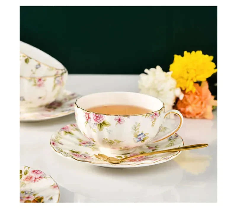 Skanto | Elegante Bone China Porzellan Kaffeetasse – Luxuriöses und einzigartiges Design