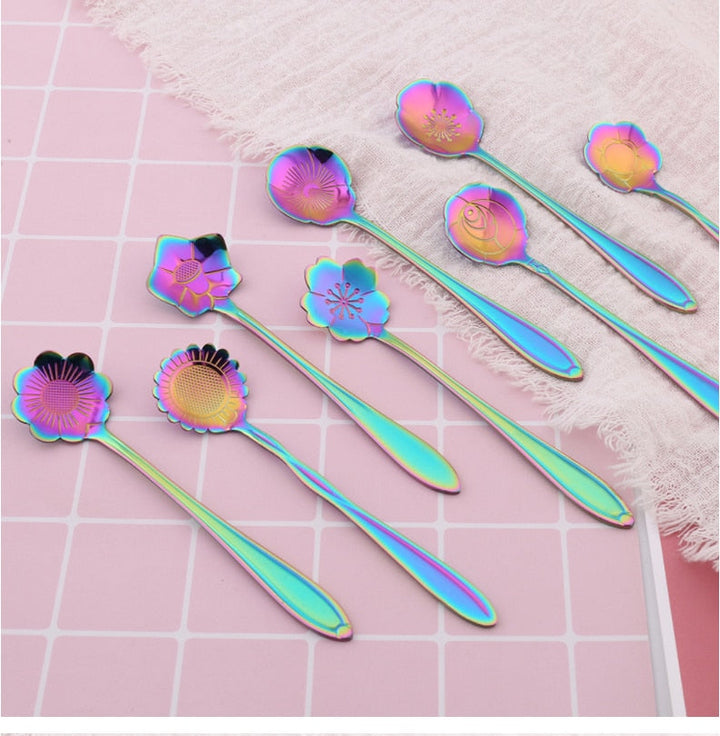 Skanto | 8-teiliges Edelstahl-Teelöffel-Set mit Blumendesign