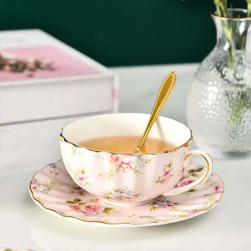 Skanto | Elegante Bone China Porzellan Kaffeetasse – Luxuriöses und einzigartiges Design