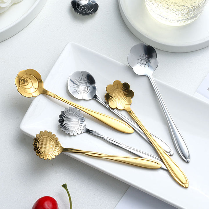 Skanto | 8-teiliges Edelstahl-Teelöffel-Set mit Blumendesign