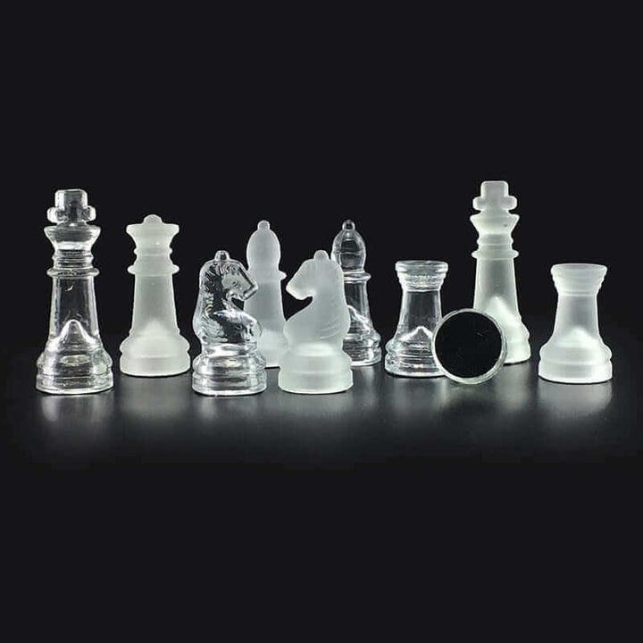 Glas-Schachspiel | Mattierte Kristallfiguren mit Schachbrett
