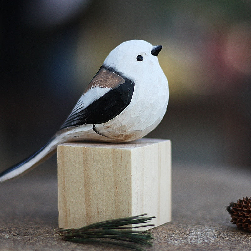 Skanto | NordicFeathers - Elegante Holz-Vogelskulpturen