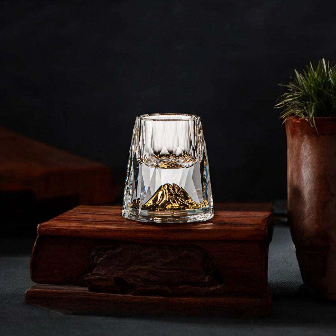 Skanto | Handgemachte Kristallgläser mit Goldflocken – 2er-Pack für Whisky