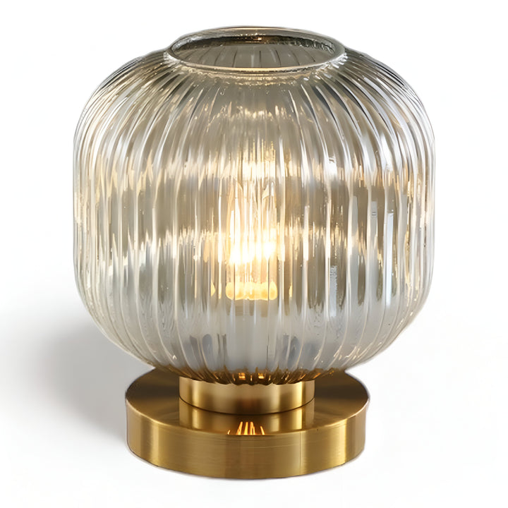 Skanto | Nordische Tischlampe mit geripptem Glas