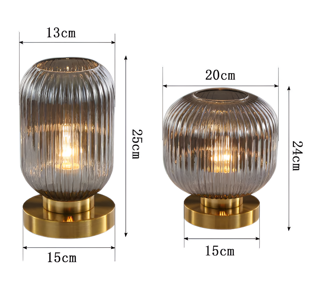 Skanto | Nordische Tischlampe mit geripptem Glas