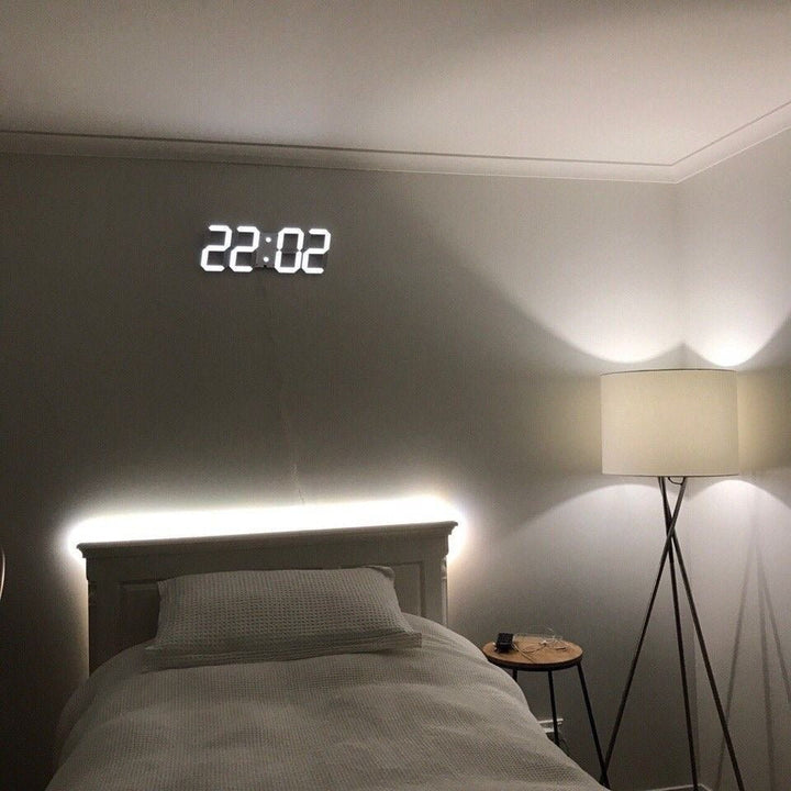 Skanto 3D LED Wanduhr | Moderne Digitaluhr | Dimmbares LED Licht | Stilvolle Wanddekoration
