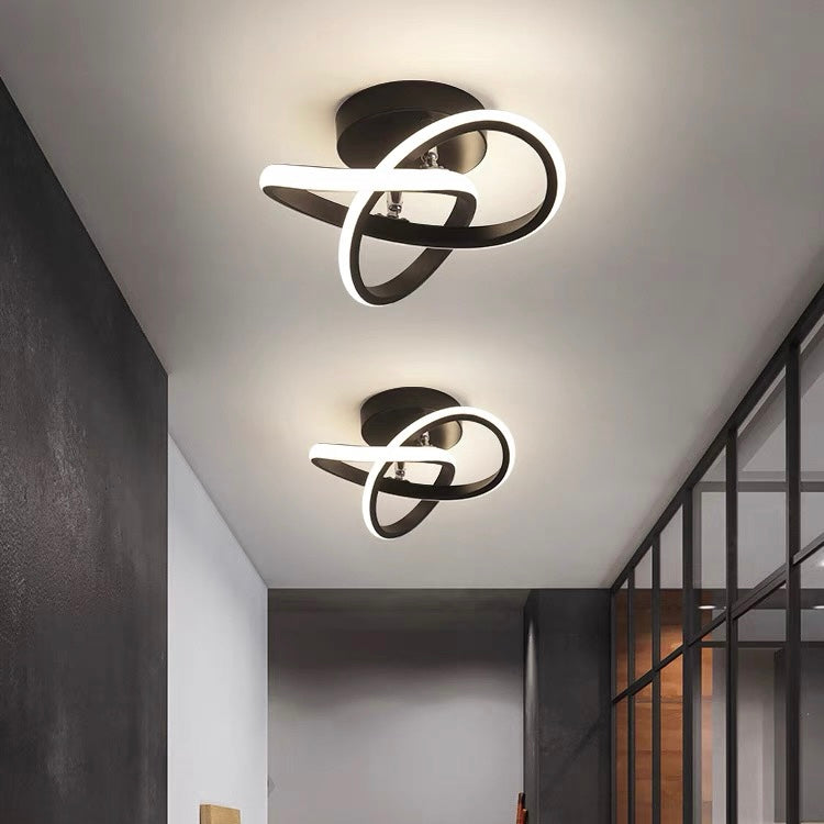Skanto | LED-Deckenleuchte mit schwarzem Metallrahmen