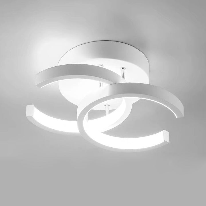Skanto | LED-Deckenleuchte mit schwarzem Metallrahmen