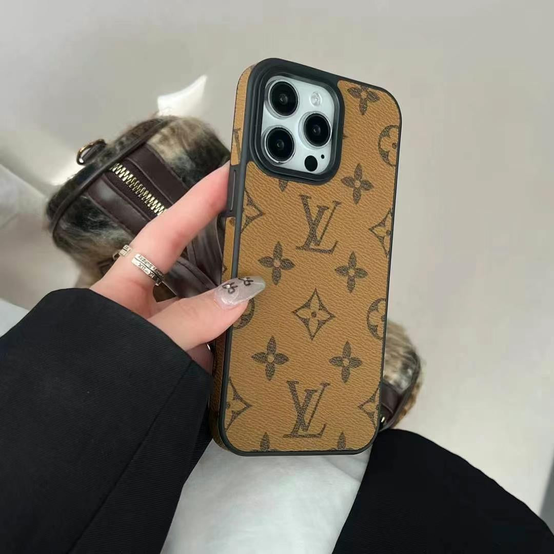 Skanto | Luxuriöse Marken Designer Lederhülle für iPhone