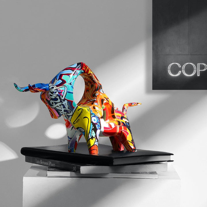 Skanto | Bunte Bullen-Skulptur