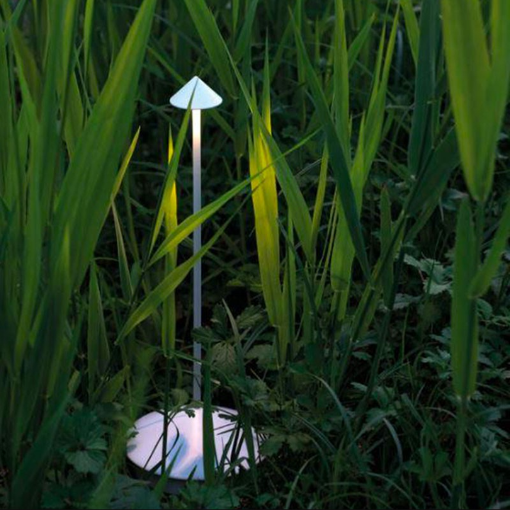 Skanto | Tischlampe – Wasserdichtes, dimmbares, kabelloses Design für Home Office und Schlafzimmerbeleuchtung 2025