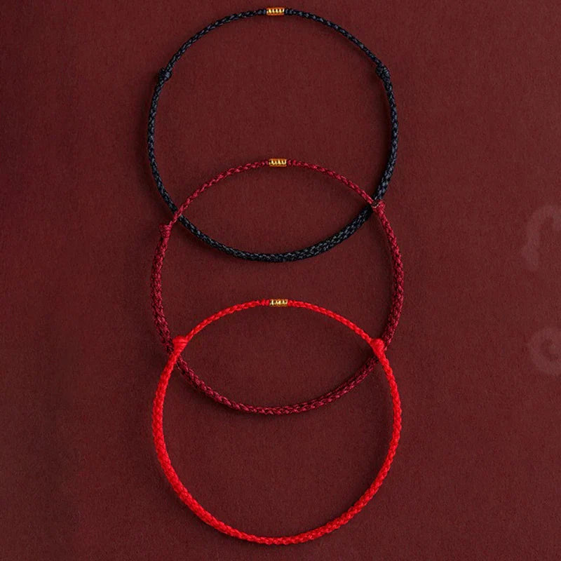 Handgemachtes Armband mit heiliger Segnung