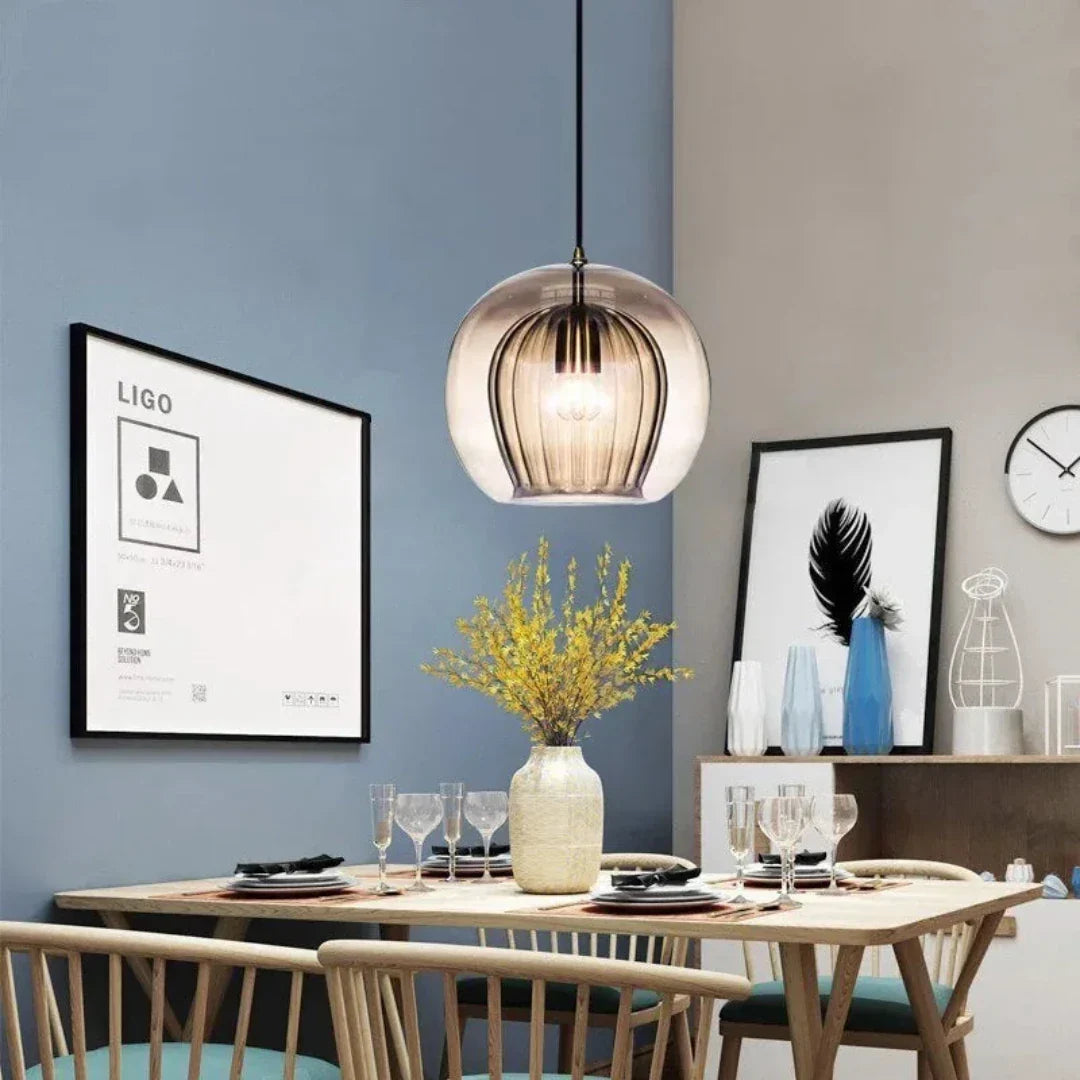 Skanto | TimberGlow – Moderne Glas-Pendelleuchte