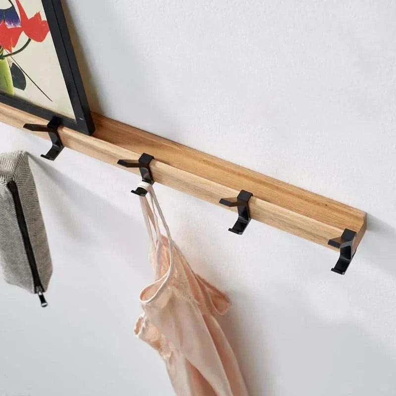 Skanto | Nordische Wandgarderobe mit beweglichen Haken – Schwarz