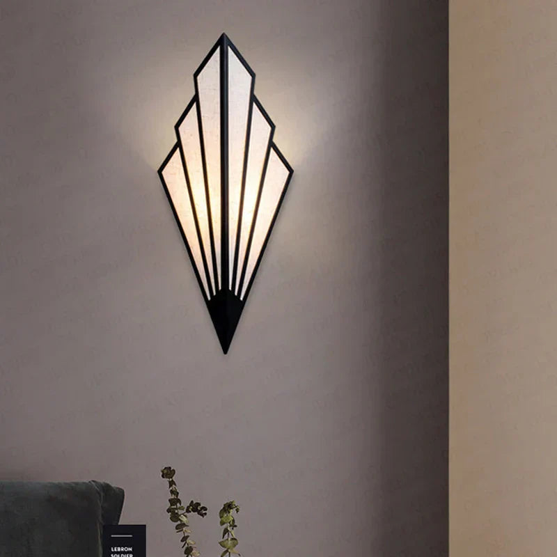 Art Deco Wandleuchte – Lampe für moderne Interieurs