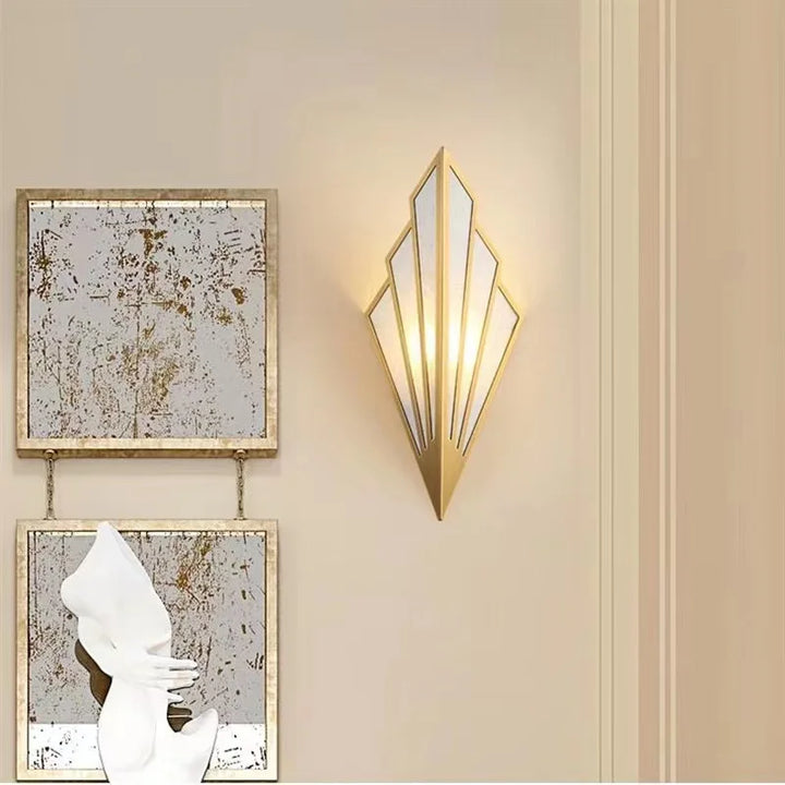 Art Deco Wandleuchte – Lampe für moderne Interieurs