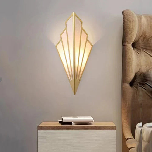 Art Deco Wandleuchte – Lampe für moderne Interieurs