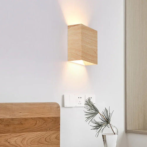 NaturalAura – Nordische Holz-Wandleuchte