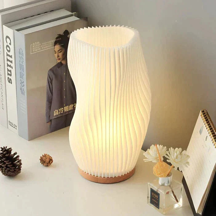 Skanto | USB-betriebene & elegante Wellen-Tischlampe | WaveGlow