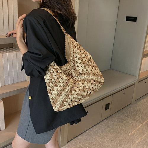 Handtasche mit moderner Makramee-Struktur Skanto