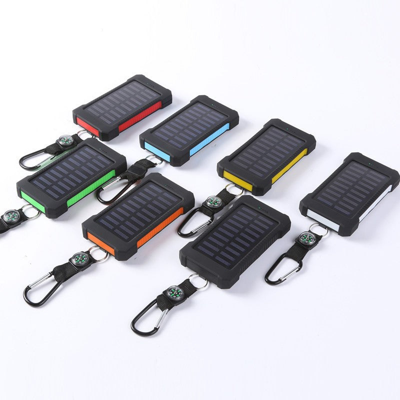 Solarbetriebene Powerbank mit integriertem Kompass und Karabinerhaken Skanto