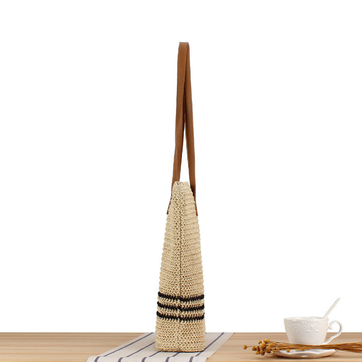 Stylische Strandtasche aus Naturgeflecht mit Ledergriffen Skanto