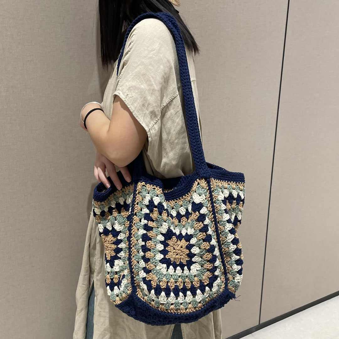 Handgeknüpfte Schultertasche mit Vintage-Muster Skanto