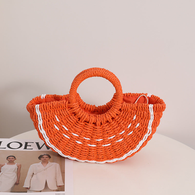 Auffällige Tasche mit gedrehtem Wellenprofil Skanto