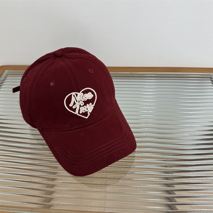 Bestickte Baseballkappe mit Herzdetail Skanto